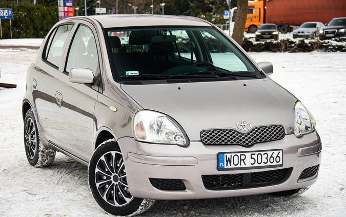 Toyota Yaris cena 10000 przebieg: 160000, rok produkcji 2005 z Łęczyca małe 562